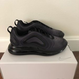 Nike Women's Air Max 720